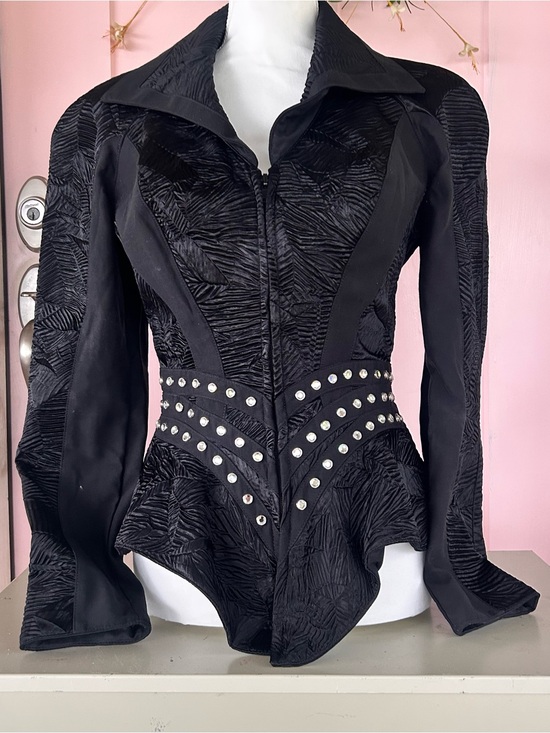Cache Jackets & Blazers - Stunning Y2K bling Caché Textured Zip-Front Jacket with Studded Waist